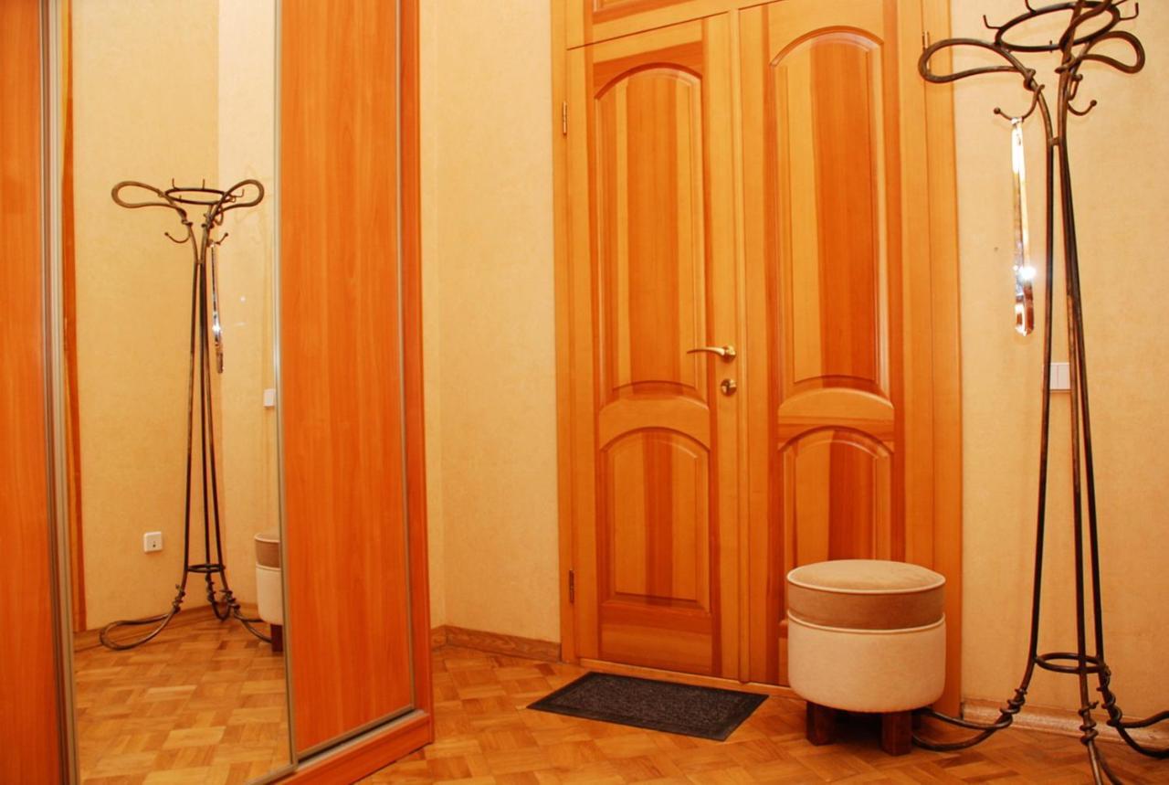 Central Area Apartments Kiev Buitenkant foto