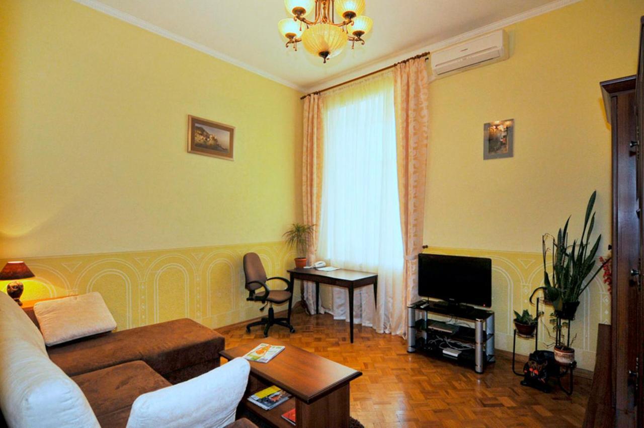 Central Area Apartments Kiev Buitenkant foto