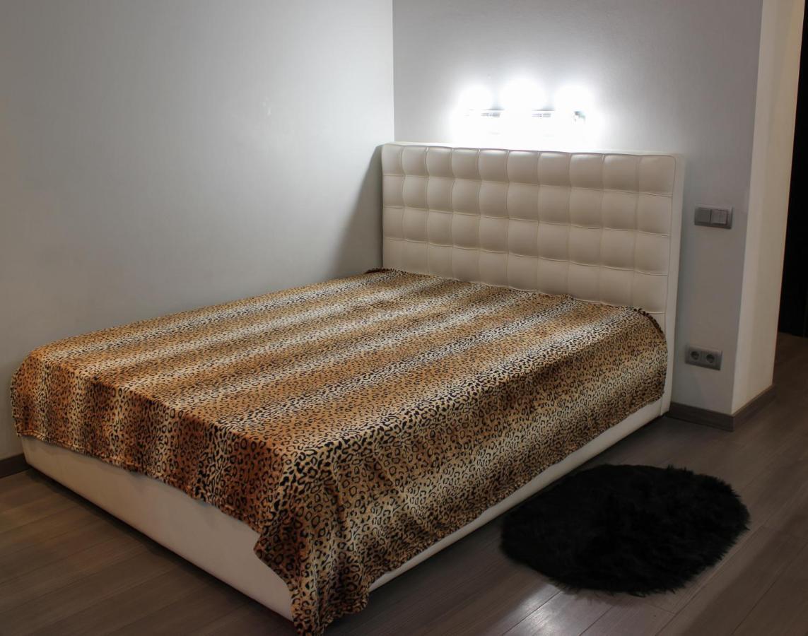 Central Area Apartments Kiev Buitenkant foto